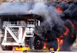 Incendio del Camión Minero Gigante en la Mina