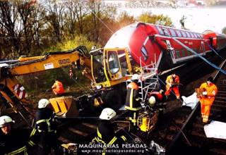 
Accidente del Tren con la Excavadora Hidráulica