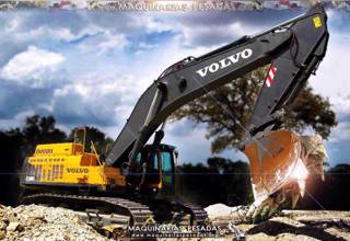 Excavadora Hidráulica Volvo Realizando el Trabajo