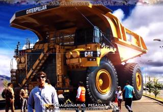 Camión Minero Gigante en Demostración