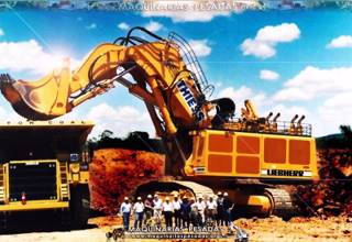 Excavadora Hidráulica con el Camión Minero