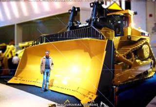 
Bulldozer Nuevo en Exhibición